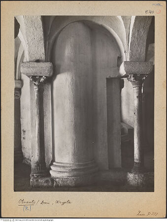 Vorderseite von ICCD [https://www.deutsche-digitale-bibliothek.de/content/lizenzen/rv-ez/] CattedraleKrypta - Nordöstlicher Pilaster der Vierung, bh031644_recto. Foto.