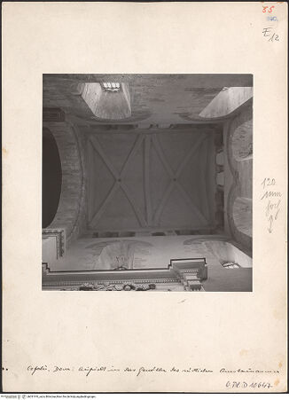 Vorderseite von Bibliotheca Hertziana [https://www.deutsche-digitale-bibliothek.de/content/lizenzen/rv-fz/] CattedraleVierung und Querhaus - Südquerhaus, Gewölbe, bh031910_recto. Foto: Schwarz, Heinrich Mathias.