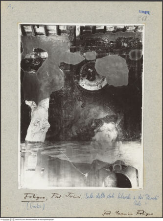 Vorderseite von Carmine (Foligno) [https://www.deutsche-digitale-bibliothek.de/content/lizenzen/rv-ez/] Die sieben Freien Künste und die sieben PlanetenPersonifikationen der sieben Planeten und Medaillons mit den sieben Lebensaltern des Menschen und den sieben kanonischen Stunden des TagesSol, Nachtgebet und hohes Lebensalter (Vecchiaia) - Gesamtansicht, bh033103_recto. Foto.