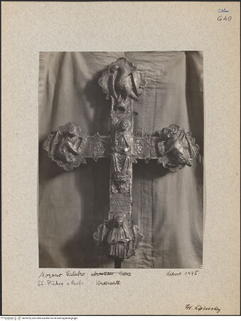 Vorderseite von unbekannt [https://www.deutsche-digitale-bibliothek.de/content/lizenzen/rv-fz/] Prozessionskreuz - Rückseite, Gesamtansicht, bh033226_recto. Foto: Lipinsky, Angelo.