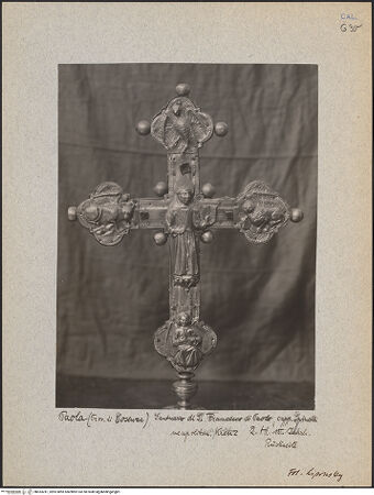 Vorderseite von unbekannt [https://www.deutsche-digitale-bibliothek.de/content/lizenzen/rv-ez/] Reliquienkreuz - Rückseite, Gesamtansicht, bh033241_recto. Foto: Lipinsky, Angelo.