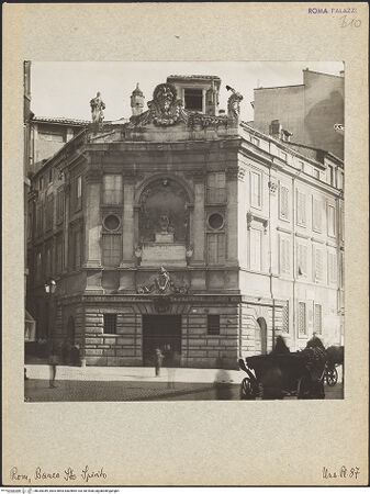 Vorderseite von Bibliotheca Hertziana [https://www.deutsche-digitale-bibliothek.de/content/lizenzen/rv-fz/] Palazzo del Banco di Santo Spirito - Fassade, bh035349_recto. Foto: Lindner, Paul.