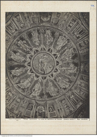 Vorderseite von Alinari [https://www.deutsche-digitale-bibliothek.de/content/lizenzen/rv-ez/] Mosaikdekoration der Kuppel, der Pendentifs und der Sockelzone - Kuppel, bh035665_recto. Foto.