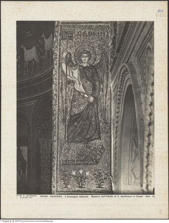 Vorderseite von Alinari [https://www.deutsche-digitale-bibliothek.de/content/lizenzen/rv-ez/] ApsismosaikMosaik der Apsisstirnwand: Majestas Domini und das himmlische Jerusalem (Apoc. 4; 21) - Der Erzengel Gabriel, bh035728_recto. Foto.