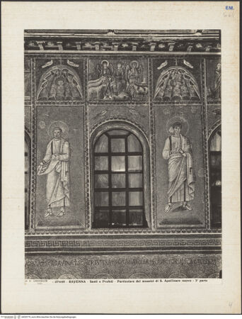 Vorderseite von Alinari [https://www.deutsche-digitale-bibliothek.de/content/lizenzen/rv-ez/] Mosaiken im LanghausEvangelienseite mit weiblichen HeiligenApostel, Heiliger oder Prophet (und architektonische Verzierung des oberen Registers) - Gesamtansicht, bh035776_recto. Foto.