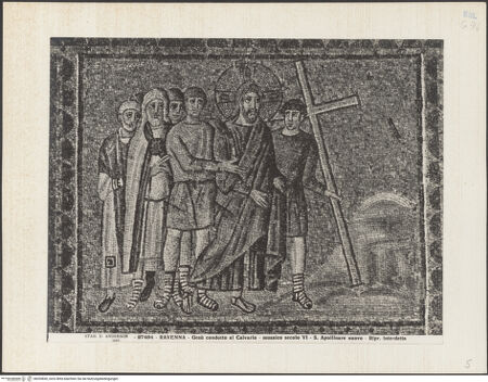 Vorderseite von Alinari [https://www.deutsche-digitale-bibliothek.de/content/lizenzen/rv-ez/] Mosaiken im LanghausEpistelseite mit männlichen HeiligenSzenen der Passion Christi: Christus wird nach Golgatha geführt - Gesamtansicht, bh035830_recto. Foto.