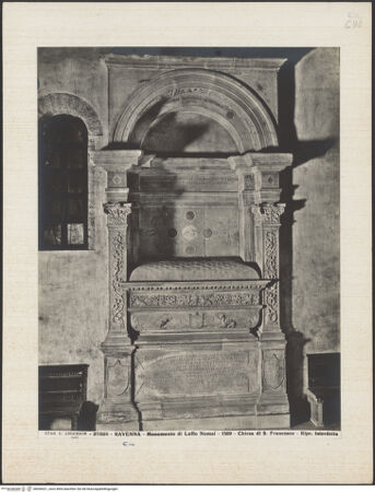 Vorderseite von Alinari [https://www.deutsche-digitale-bibliothek.de/content/lizenzen/rv-ez/] Grabmal des Luffo Numai (gest. 1509) - Gesamtansicht, bh036421_recto. Foto.