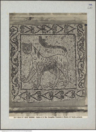 Vorderseite von Alinari [https://www.deutsche-digitale-bibliothek.de/content/lizenzen/rv-ez/] Fragmente des alten Fußbodens (Vierter Kreuzzug, Roman de Renard, Bestiarium)Panther - Gesamtansicht, bh036437_recto. Foto.