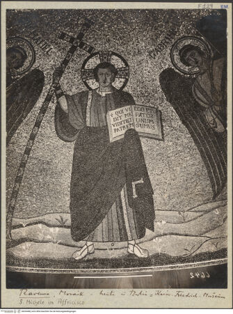 Vorderseite von Staatliche Museen zu Berlin - Preußischer Kulturbesitz Skulpturensammlung und Museum für Byzantinische Kunst [https://www.deutsche-digitale-bibliothek.de/content/lizenzen/rv-ez/] Christus zwischen den Engeln der Apokalypse; die heiligen Cosmas und Damian (Triumphbogen); Christus zwischen den Erzengeln Michael und Gabriel (Konche) - Konche, Detail: Christus, bh036488_recto. Foto.