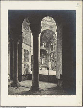Vorderseite von Alinari [https://www.deutsche-digitale-bibliothek.de/content/lizenzen/rv-ez/] San VitaleInnenraumKuppelraum - Ansicht von Nordwesten (vom Deambulatorium), bh036502_recto. Foto.