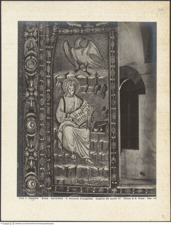 Vorderseite von Alinari [https://www.deutsche-digitale-bibliothek.de/content/lizenzen/rv-ez/] Dekoration des PresbyteriumsDie Evangelisten Johannes und Lukas, Jeremia, Szenen aus dem Leben von Moses und AbrahamWeinrebe, die aus einer Vase sprießt, umgeben von Vögeln; Kreuz; die Evangelisten Johannes und Lukas - Detail, der Evangelist Johannes, bh036525_recto. Foto.