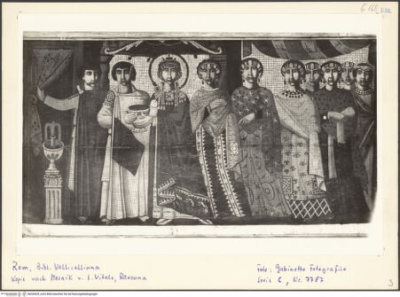 Vorderseite von ICCD [https://www.deutsche-digitale-bibliothek.de/content/lizenzen/rv-ez/] Kopie nach dem Mosaik der Opfergabe der Teodora, Ravenna, San Vitale, Apsis - Gesamtansicht, bh036539_recto. Foto.