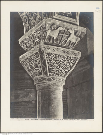 Vorderseite von Alinari [https://www.deutsche-digitale-bibliothek.de/content/lizenzen/rv-ez/] Kapitelle des PresbyteriumsKapitelle des Umgangs, Nordseite - Kapitell von Südwesten, bh036561_recto. Foto.