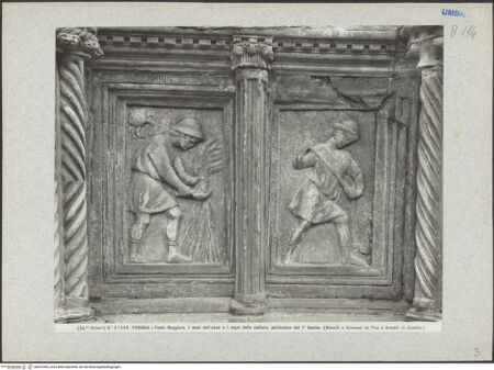Vorderseite von Alinari [https://www.deutsche-digitale-bibliothek.de/content/lizenzen/rv-ez/] Fontana MaggioreUnteres Brunnengeschoss: Becken mit Darstellungen aus dem Alten Testament, der Artes mechanicae, der Sieben Freien Künste und MonatsdarstellungenAllegorische Monatsdarstellung des Juni mit Tierkreiszeichen Krebs - Gesamtansicht, bh037095_recto. Foto.