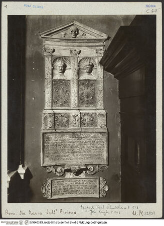 Vorderseite von Bibliotheca Hertziana [https://www.deutsche-digitale-bibliothek.de/content/lizenzen/rv-fz/] Grabmonument des Bernhard Sculteti (Schultheiss) und des Johannes Knybe - Gesamtansicht, bh040013_recto. Foto.