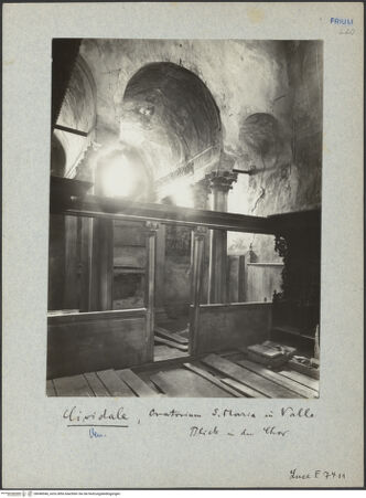 Vorderseite von ICCD [https://www.deutsche-digitale-bibliothek.de/content/lizenzen/rv-ez/] Tempietto Longobardo - Blick auf das Presbyterium von Nordwesten, bh040046_recto. Foto.