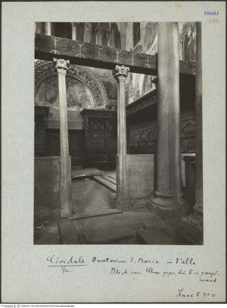 Vorderseite von ICCD [https://www.deutsche-digitale-bibliothek.de/content/lizenzen/rv-ez/] Tempietto Longobardo - Teilansicht von Südosten, bh040047_recto. Foto.