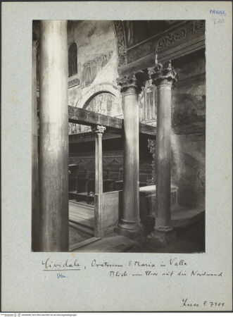 Vorderseite von ICCD [https://www.deutsche-digitale-bibliothek.de/content/lizenzen/rv-ez/] Tempietto Longobardo - Schrägansicht von Südosten, bh040048_recto. Foto.