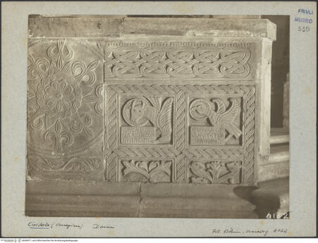 Vorderseite von Böhm [https://www.deutsche-digitale-bibliothek.de/content/lizenzen/rv-ez/] Platte des heiligen Paolino - Gesamtansicht, bh040071_recto. Foto: Böhm, Osvaldo.