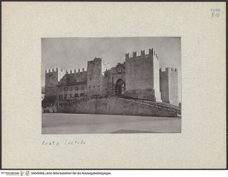 Vorderseite von Bibliotheca Hertziana [https://www.deutsche-digitale-bibliothek.de/content/lizenzen/rv-fz/] Castello dell'Imperatore - Nordwestliche Fassade von Westen, bh043868_recto. Foto: Lotz-Bauer, Hilde.