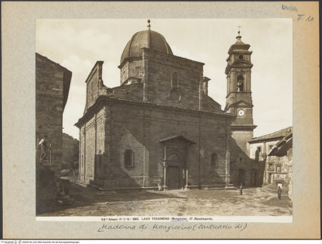 Vorderseite von Alinari [https://www.deutsche-digitale-bibliothek.de/content/lizenzen/rv-ez/] Santuario della Madonna di MongiovinoSüdfassade - Fassade und Campanile von Süden, bh045140_recto. Foto.