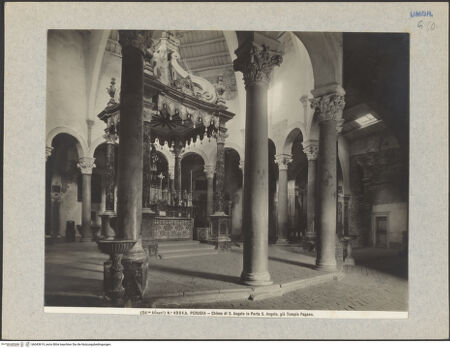 Vorderseite von Alinari [https://www.deutsche-digitale-bibliothek.de/content/lizenzen/rv-ez/] Sant'Angelo - Inneres, Blick aus dem Umgang nach Nordosten, bh045619_recto. Foto.