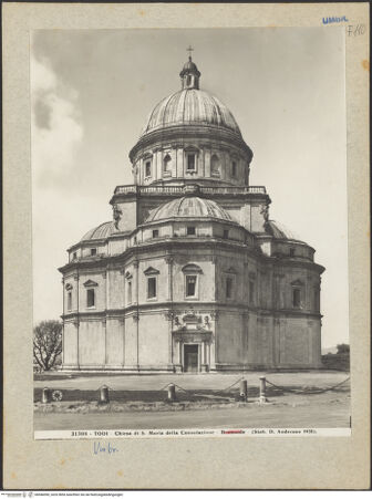 Vorderseite von Alinari [https://www.deutsche-digitale-bibliothek.de/content/lizenzen/rv-ez/] Santa Maria della Consolazione - Ansicht von Osten, bh046090_recto. Foto.