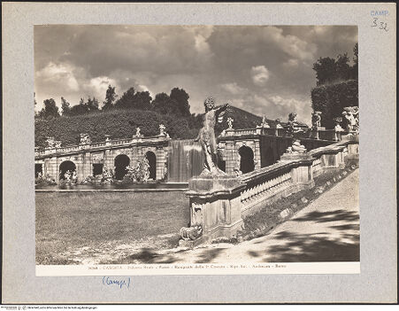 Vorderseite von Alinari [https://www.deutsche-digitale-bibliothek.de/content/lizenzen/rv-ez/] Fontana di Eolo - Teilansicht, bh047442_recto. Foto.