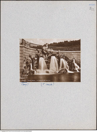 Vorderseite von unbekannt [https://www.deutsche-digitale-bibliothek.de/content/lizenzen/rv-ez/] Fontana dei Delfini (Brunnen der Delfine) - Gesamtansicht, bh047443_recto. Foto.