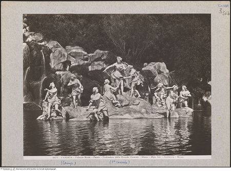 Vorderseite von Alinari [https://www.deutsche-digitale-bibliothek.de/content/lizenzen/rv-ez/] Fontana di Diana e Atteone (Brunnen der Diana und Aktäon)Gruppe rechts: Diana im Kreise ihrer Nymphen verwandelt Aktäon in einen Hirsch - Gesamtansicht, bh047462_recto. Foto.