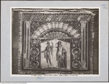 Vorderseite von Alinari [https://www.deutsche-digitale-bibliothek.de/content/lizenzen/rv-ez/] Poseidon und Amphitrite - Gesamtansicht, bh049346_recto. Foto.