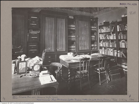Vorderseite von Bibliotheca Hertziana [https://www.deutsche-digitale-bibliothek.de/content/lizenzen/rv-fz/] Palazzo ZuccariInnenräumeSala degli Sposi (Raum B 013), Gregoriana-Seite - Ehemaliges Arbeitszimmer von Prof. Steinmann, bh050173_recto. Foto: Faraglia, Cesare.