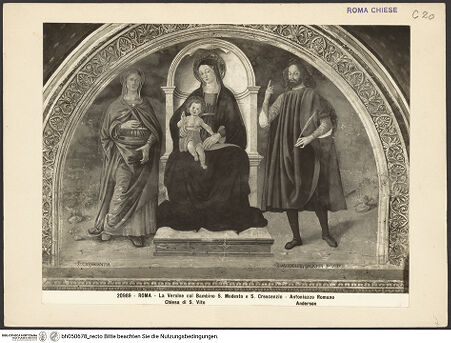 Vorderseite von Alinari [https://rightsstatements.org/page/CNE/1.0/] Madonna zwischen den Heiligen Modestus und Creszentia, darunter die Heiligen Vitus, Margarethe und Sebastian - Lünette, bh050678_recto. Foto.