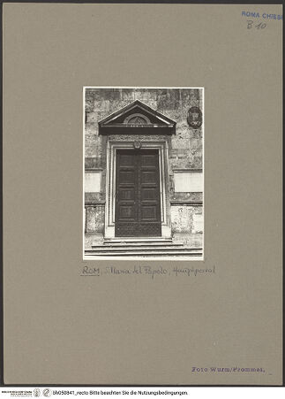 Vorderseite von unbekannt [https://www.deutsche-digitale-bibliothek.de/content/lizenzen/rv-fz/] Santa Maria del PopoloFassade - Hauptportal, bh050841_recto. Foto: Wurm, Heinrich.