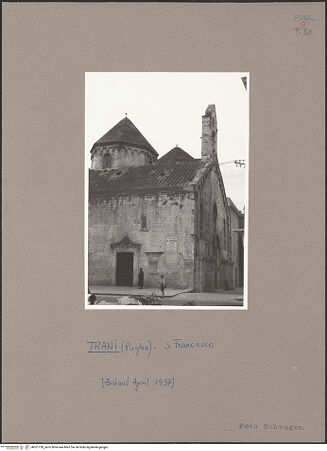 Vorderseite von Bibliotheca Hertziana [https://www.deutsche-digitale-bibliothek.de/content/lizenzen/rv-fz/] San FrancescoNordfassade - Teilansicht von Nordwesten, bh051758_recto. Foto: Schwager, Klaus.