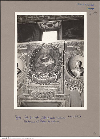 Vorderseite von Bibliotheca Hertziana [https://www.deutsche-digitale-bibliothek.de/content/lizenzen/rv-fz/] Sitzende Madonna - Leicht schräge Ansicht von rechts unten, bh054049_recto. Foto.