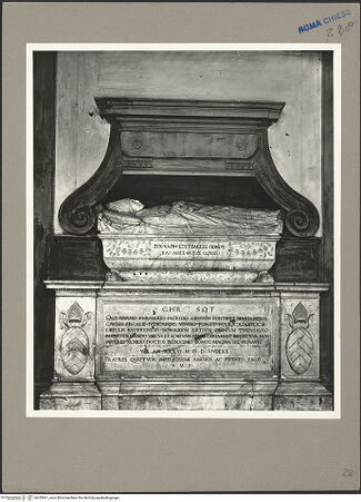 Vorderseite von ICCD [https://www.deutsche-digitale-bibliothek.de/content/lizenzen/rv-ez/] Grabmonument des Bischofs Ottaviano Furnario (auch Olaviero Fornario, +1496) - Gesamtansicht, bh055401_recto. Foto.