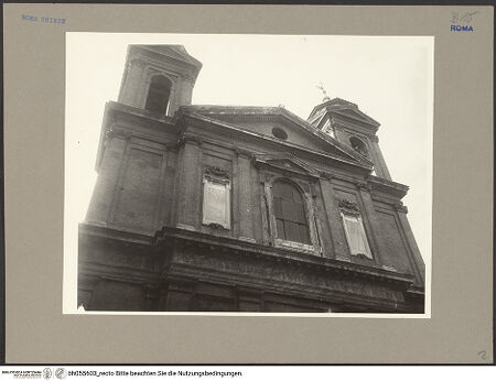 Vorderseite von ICCD [https://www.deutsche-digitale-bibliothek.de/content/lizenzen/rv-ez/] Sant'Atanasio dei Greci - oberer Teil der Fassade und Türme, bh055603_recto. Foto.