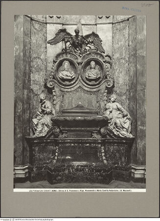 Vorderseite von Alinari [https://www.deutsche-digitale-bibliothek.de/content/lizenzen/rv-ez/] Grabmal der Maria Camilla Pallavicini und Giovanni Battista Rospigliosi - Gesamtansicht, bh055783_recto. Foto.