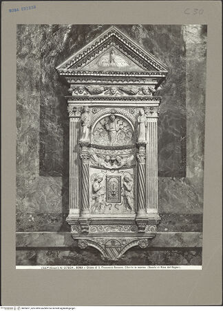 Vorderseite von Alinari [https://www.deutsche-digitale-bibliothek.de/content/lizenzen/rv-ez/] Sakramentstabernakel - , bh055871_recto. Foto.