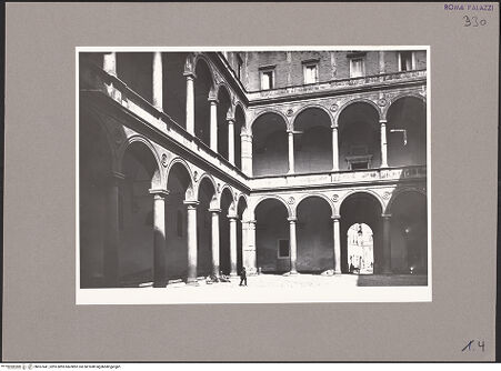 Vorderseite von ICCD [https://www.deutsche-digitale-bibliothek.de/content/lizenzen/rv-ez/] Palazzo della Cancelleria - Ecke, bh057441_recto. Foto.