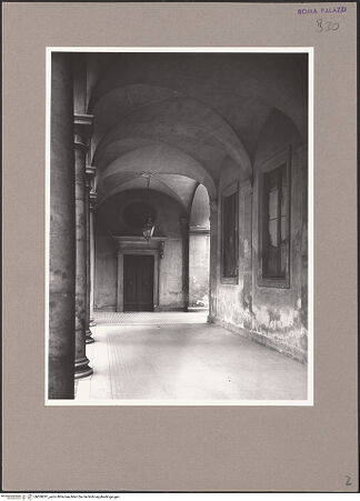 Vorderseite von ICCD [https://www.deutsche-digitale-bibliothek.de/content/lizenzen/rv-ez/] Palazzo Doria PamphiljCortile - Portikus, Inneres, bh058291_recto. Foto.