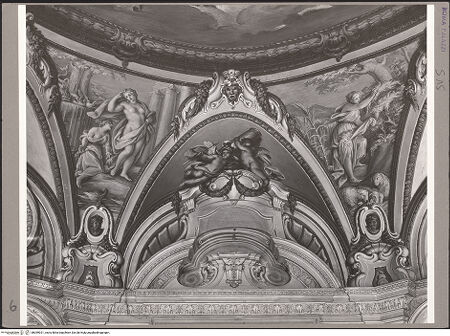 Vorderseite von ICCD [https://www.deutsche-digitale-bibliothek.de/content/lizenzen/rv-ez/] Palazzo ColonnaCoffee House - Detail: Supraporta des Padiglione, bh059921_recto. Foto.