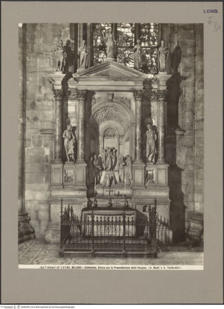 Vorderseite von Alinari [https://www.deutsche-digitale-bibliothek.de/content/lizenzen/rv-ez/] Altar mit Darstellung Mariens im Tempel (Cappella Vimercati) - Gesamtansicht, bh060393_recto. Foto.