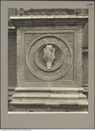Vorderseite von Alinari [https://www.deutsche-digitale-bibliothek.de/content/lizenzen/rv-ez/] Santa Maria delle Grazie - Apsis, Detail mit Sforzawappen, bh060414_recto. Foto.