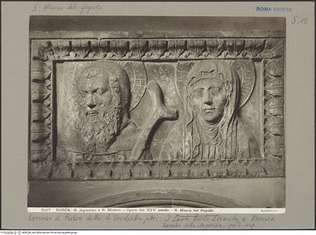 Vorderseite von Alinari [https://rightsstatements.org/page/CNE/1.0/] Lavabo aus wiederverwendeten Fragmenten unterschiedlicher ProvenienzReliefplatte mit Porträts des heiligen Augustinus (?) und der heiligen Monika - Gesamtansicht, bh062289_recto. Foto.