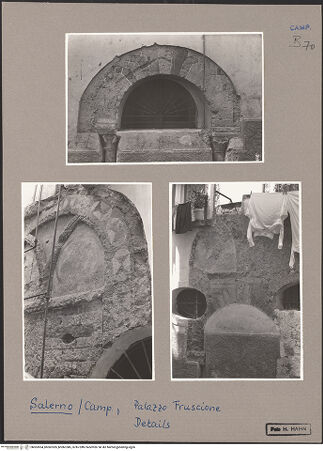 Vorderseite von Bibliotheca Hertziana [https://www.deutsche-digitale-bibliothek.de/content/lizenzen/rv-fz/] Palazzo Fruscione - Linkes Portal zur Vicolo Barbuti, Detail, bh063504_bh063505_bh063506_recto. Foto: Hahn, Hanno.