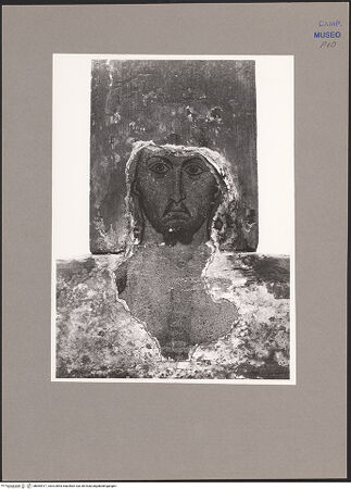 Vorderseite von Sopr. BAS NA [https://www.deutsche-digitale-bibliothek.de/content/lizenzen/rv-ez/] Kruzifix - Detail: Kopf des Christus, bh064917_recto. Foto.