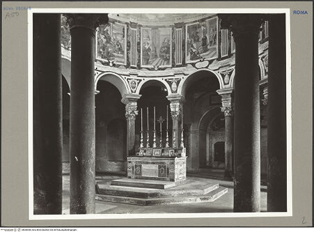 Vorderseite von ICCD [https://www.deutsche-digitale-bibliothek.de/content/lizenzen/rv-ez/] Mausoleo di Santa CostanzaInnenraum - Blick vom Umgang Richtung Altar, bh066388_recto. Foto.