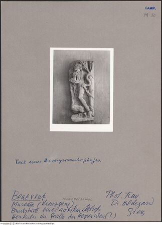 Vorderseite von Giess, Hildegard [https://www.deutsche-digitale-bibliothek.de/content/lizenzen/rv-ez/] Herkules trägt die Äpfel der Hesperiden fort - Gesamtansicht, bh067119_recto. Foto: Giess, Hildegard.